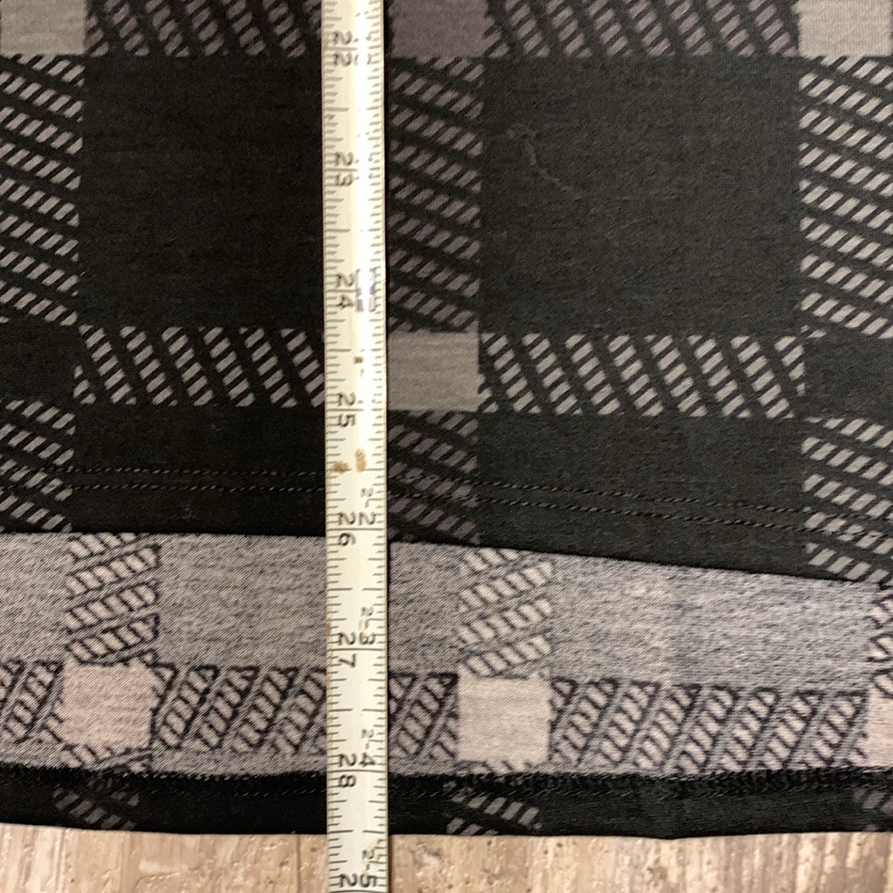 Lularoe Christy - Picture 4 of 6